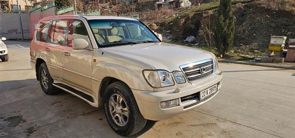 Lexus for sale in Iraq
